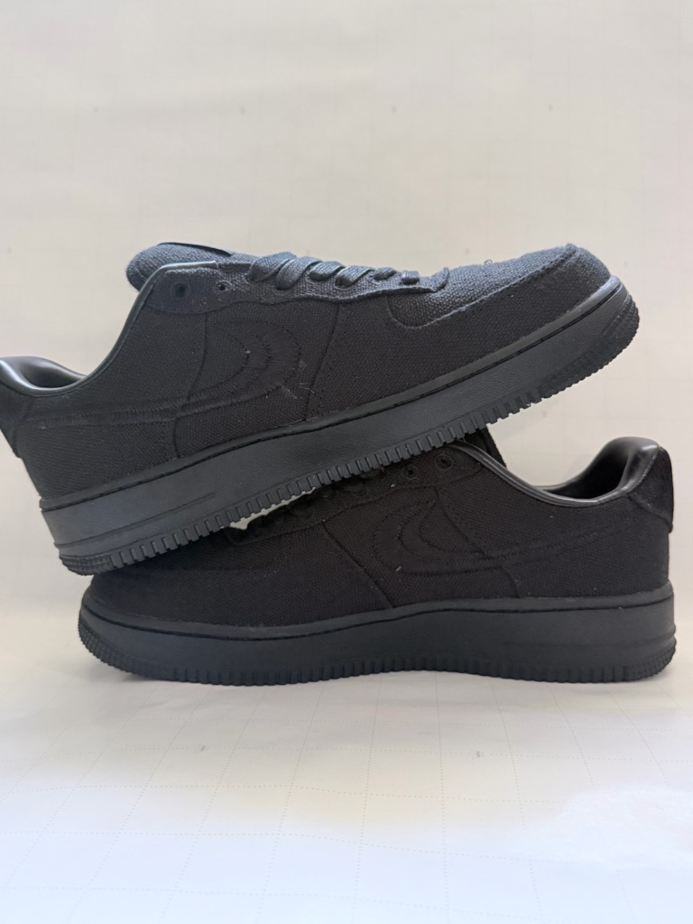 Nike Men’s All-Black Low Top Sneakers